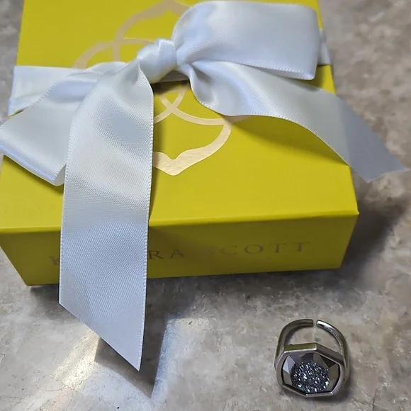 Kendra Scott Adjustable Hexagonal Black Druzy Cocktail Ring - Picture 1 of 4